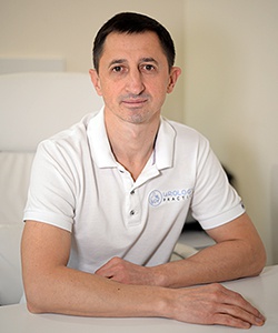 уролог в Киеве Леонид Максименко